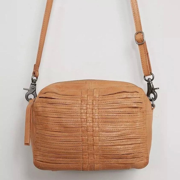 DAY AND MOOD Unica Crossbody Bag Womens Small Tan Woven Leather Detail Anthro - Picture 1 of 15
